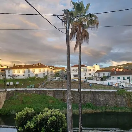 Casa Da Ponte, *